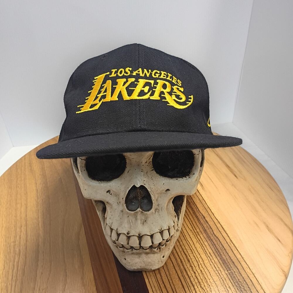 VTG 90s Los Angeles Lakers Script Wool Adjustable Cap Hat NBA Hook & Loop Korea